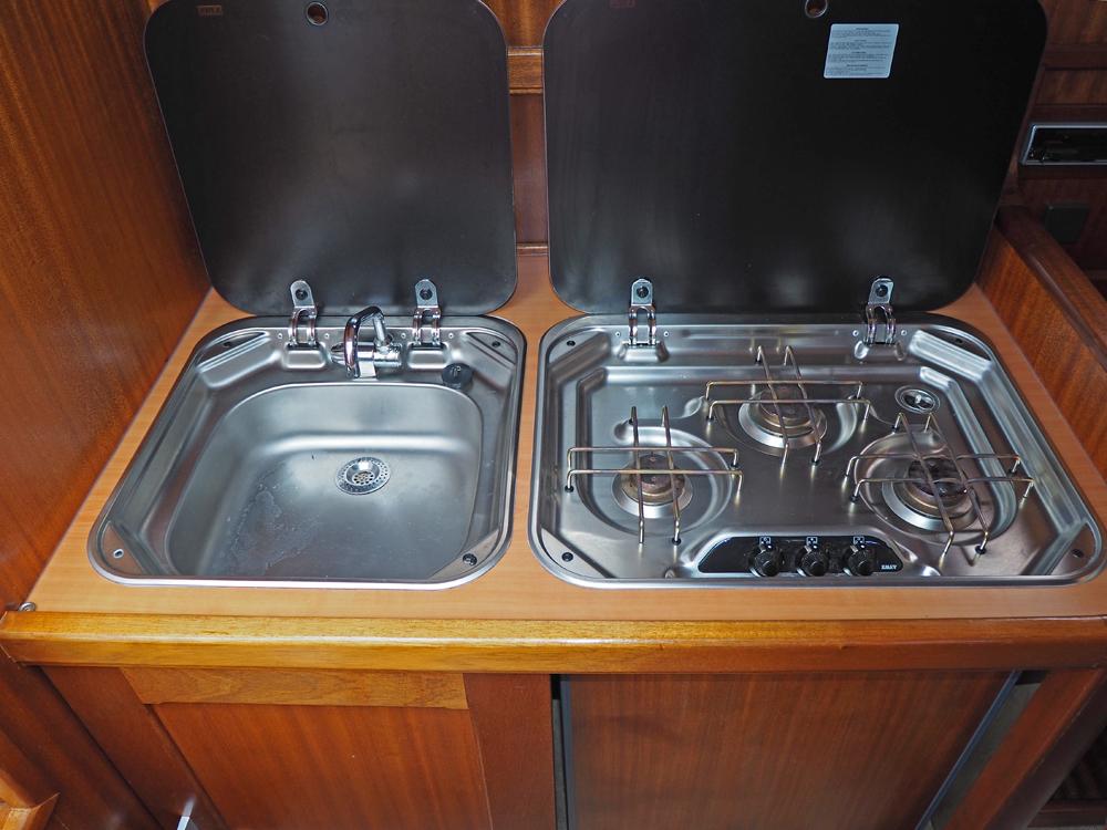 Fore ship, Accommodation